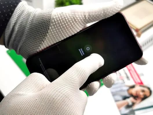 Jak naprawić telefon, który nie chce się włączyć - skuteczne metody rozwiązania problemu